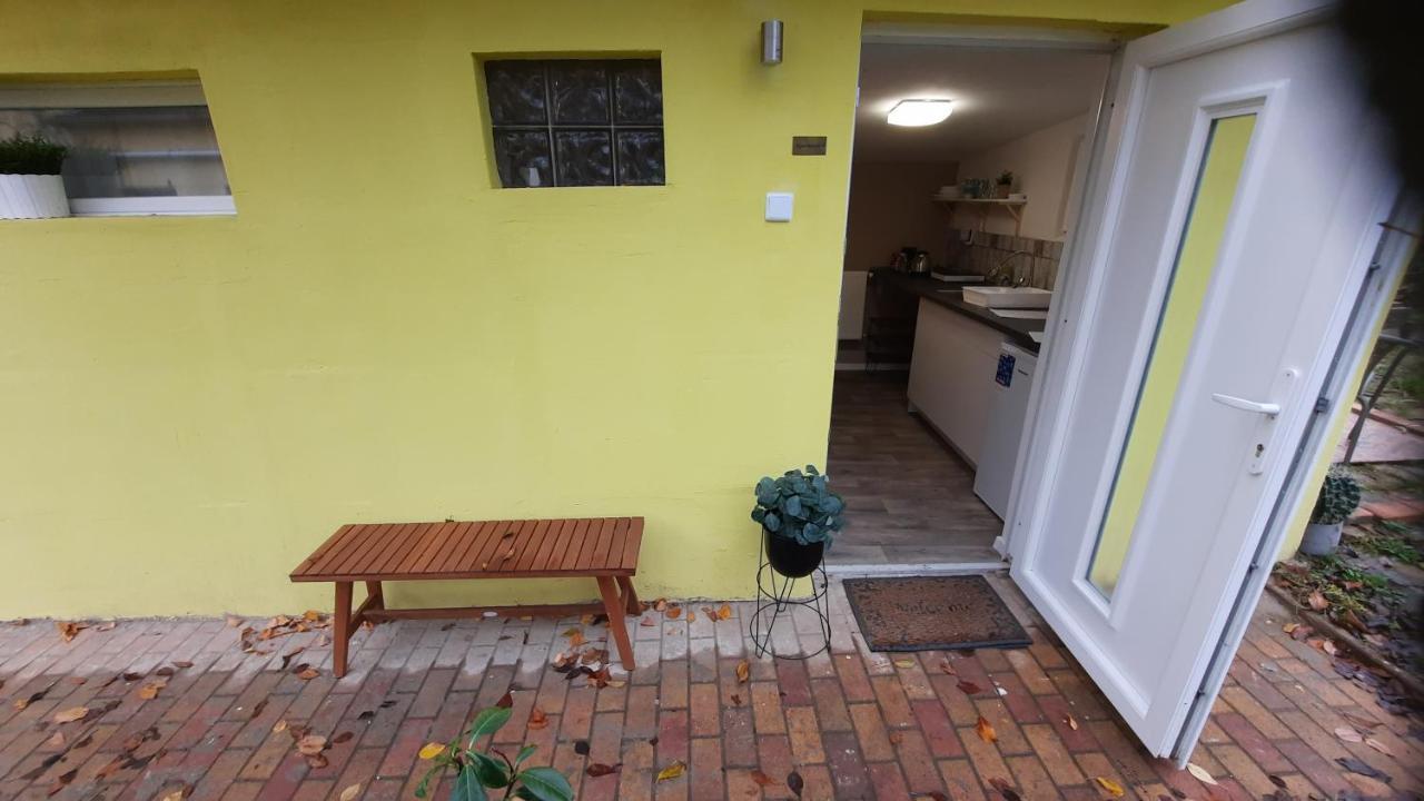Hi-Bp Garden City Batsanyi Tiny House Near The City Train With Free Parking ブダペスト エクステリア 写真