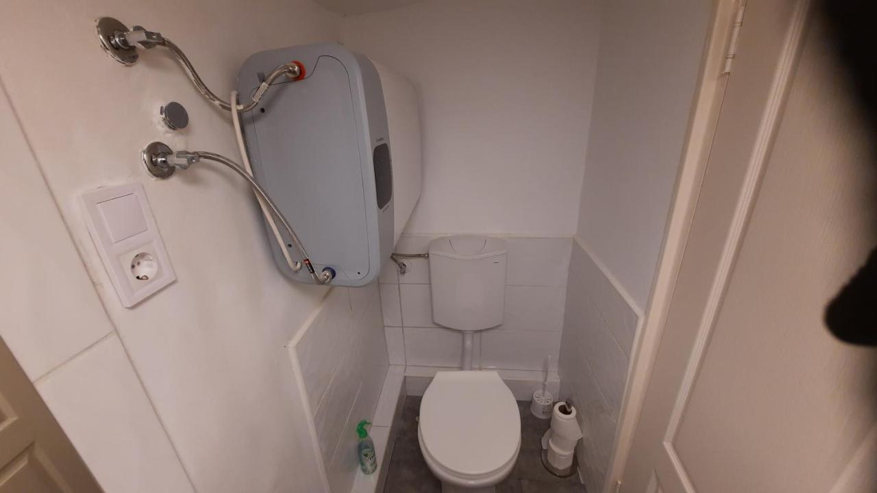 Hi-Bp Garden City Batsanyi Tiny House Near The City Train With Free Parking ブダペスト エクステリア 写真