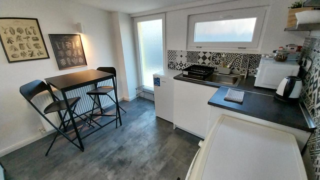 Hi-Bp Garden City Batsanyi Tiny House Near The City Train With Free Parking ブダペスト エクステリア 写真