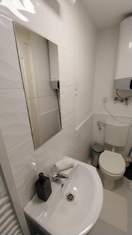 Hi-Bp Garden City Batsanyi Tiny House Near The City Train With Free Parking ブダペスト エクステリア 写真