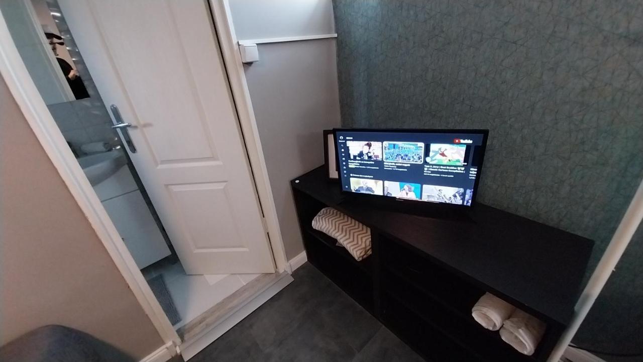 Hi-Bp Garden City Batsanyi Tiny House Near The City Train With Free Parking ブダペスト エクステリア 写真