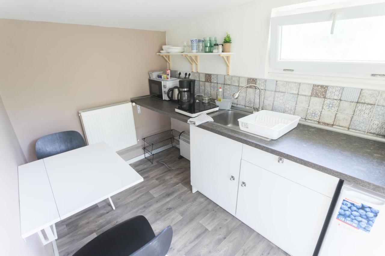 Hi-Bp Garden City Batsanyi Tiny House Near The City Train With Free Parking ブダペスト エクステリア 写真