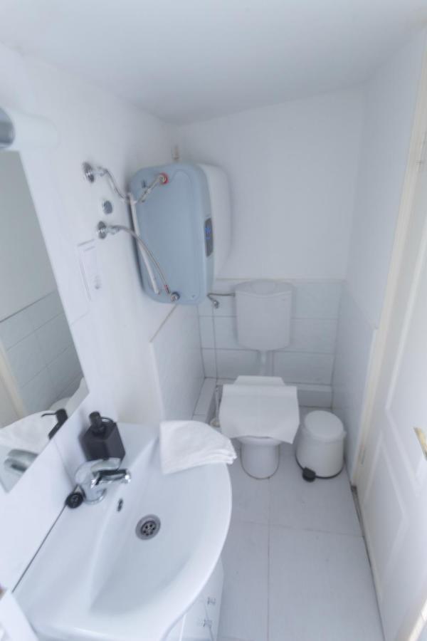 Hi-Bp Garden City Batsanyi Tiny House Near The City Train With Free Parking ブダペスト エクステリア 写真